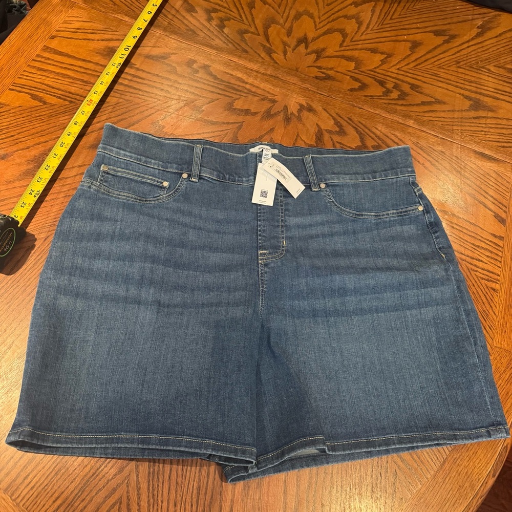 Spanx Pull On Jean Shorts Stretch Denim Size 3x NWT